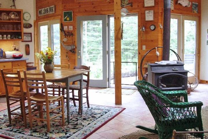 Pet Friendly Private Cottage with Water Access