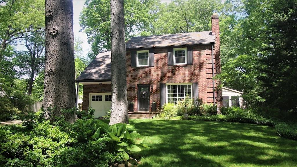 Pet Friendly 4BR with Hot Tub & Large Screened Porch