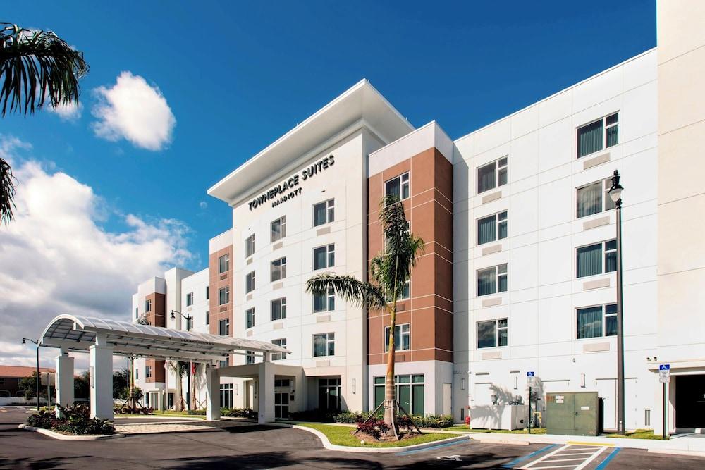 Pet Friendly TownePlace Suites by Marriott Miami Homestead