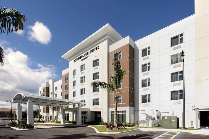 Pet Friendly TownePlace Suites by Marriott Miami Homestead