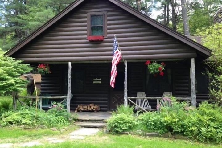 Pet Friendly 3BR Cabin with Trout River in the Catskills