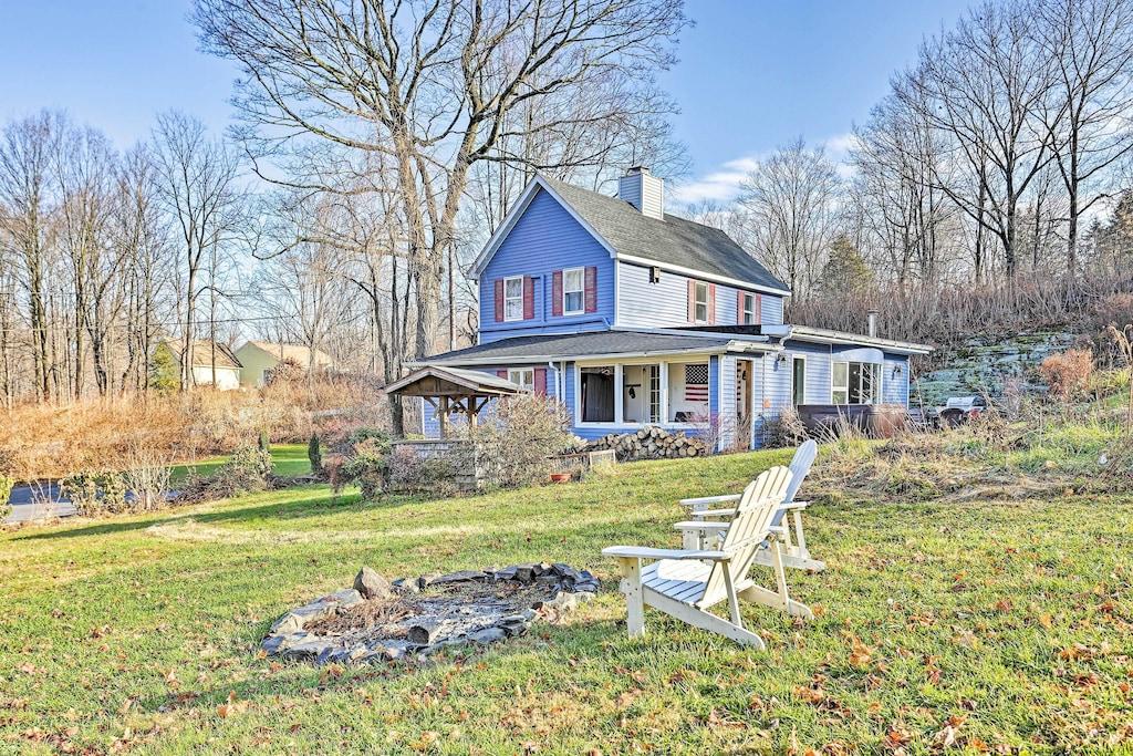 Secluded Hudson Valley Hideaway Pet Policy