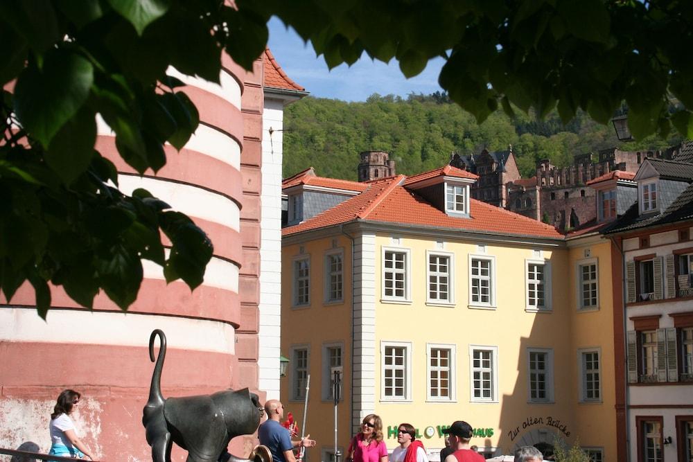 Pet Friendly Hotel Zur Alten Brücke