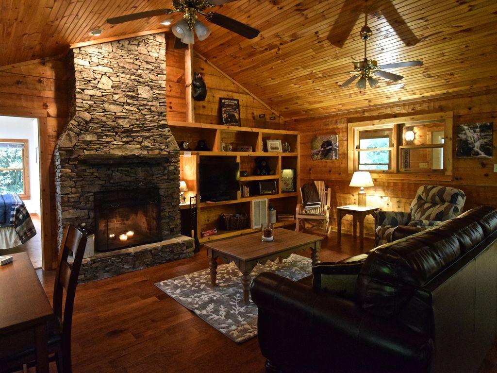 Boulder Pass Pet Policy