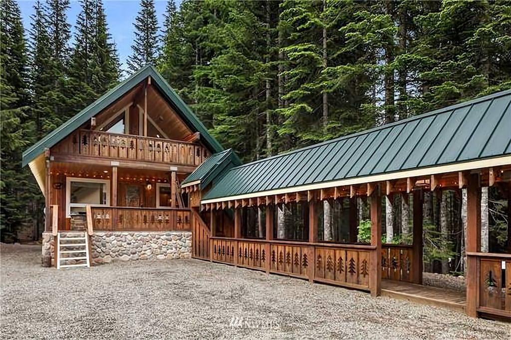 Snoqualmie Summit Ski Cabin With Hot Tub Pet Policy