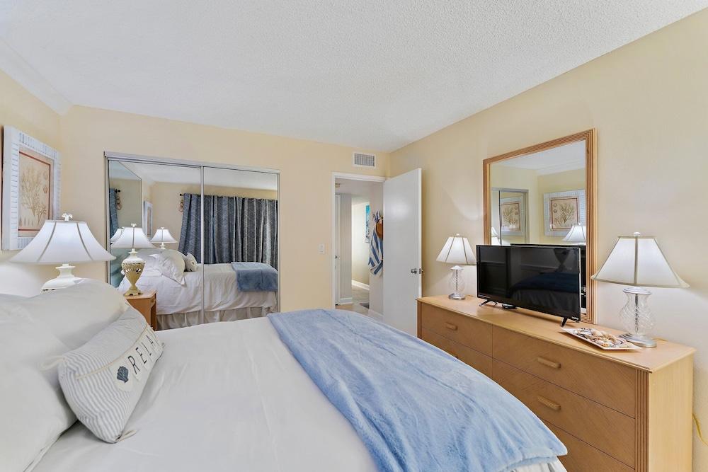 Oceanfront Paradise on S Hutchinson Island Pet Policy