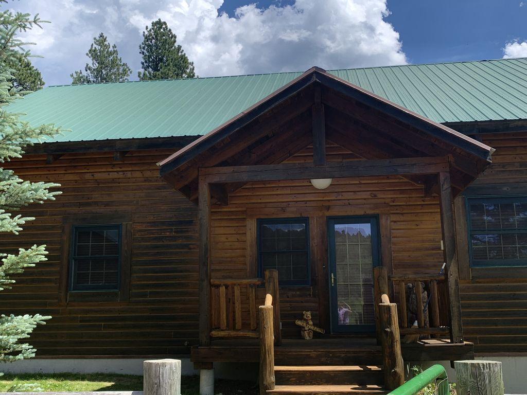 Cabin in the Black Hills Pet Policy