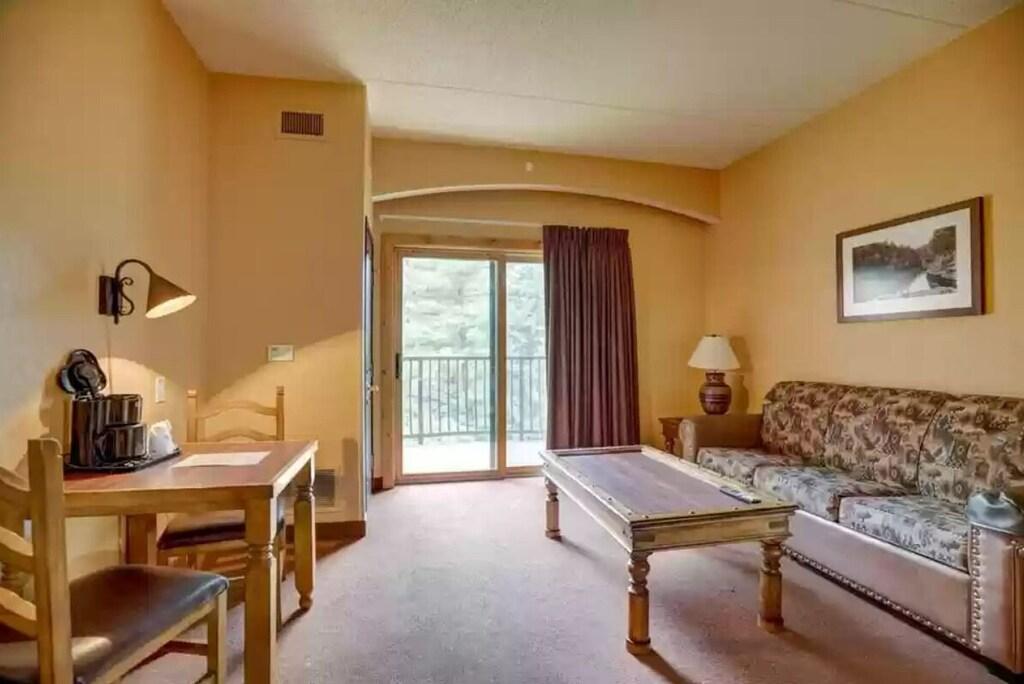 Chula Vista 2/1 Pet Policy