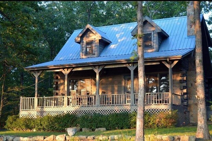 Pet Friendly Mountain Top Cabin with Amazing Sunsets