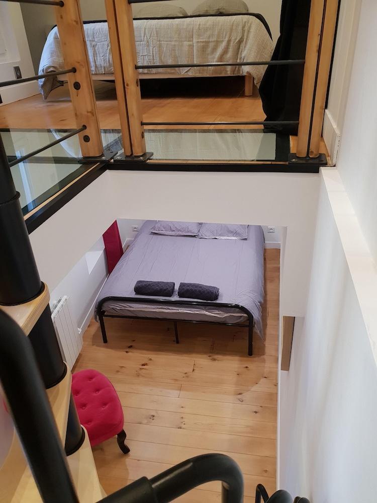 Pet Friendly First Floor Apartment Near Top Attractions