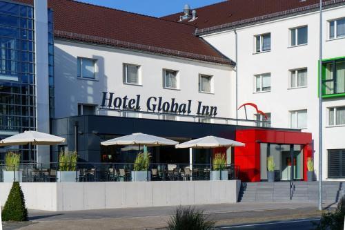Pet Friendly Hotel Global Inn