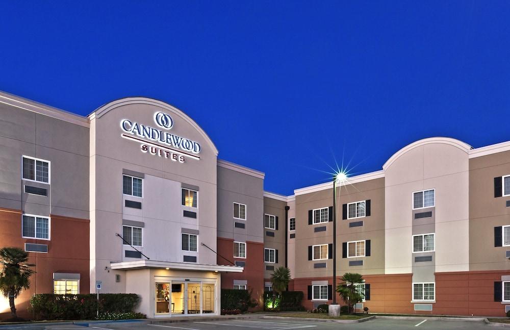 Pet Friendly Candlewood Suites Pearland an IHG Hotel