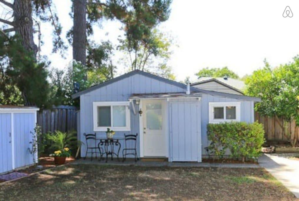 Pet Friendly Los Altos Airbnb Rentals