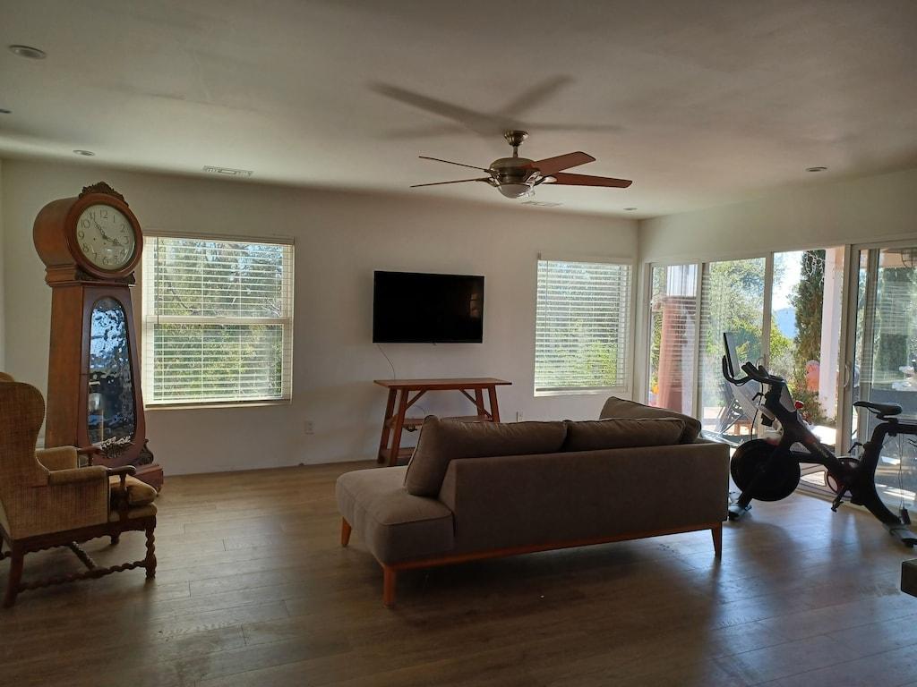 Altadena Home Pet Policy