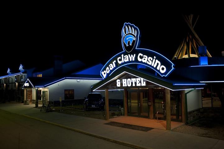 Pet Friendly Bear Claw Casino & Hotel