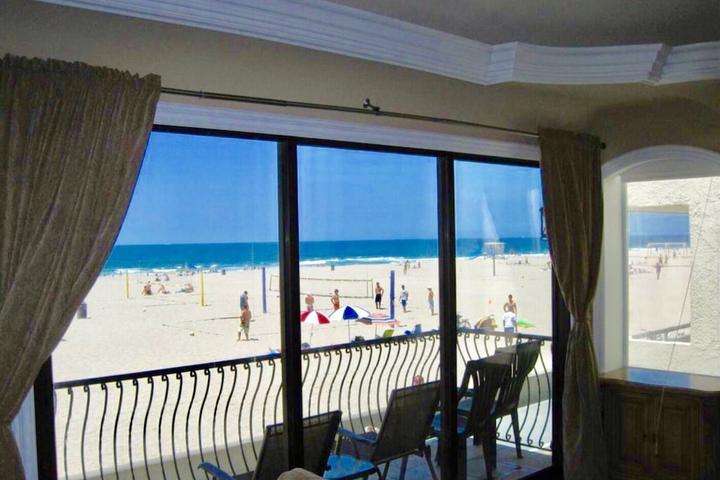 Pet Friendly Ultra-Luxurious Oceanfront on the Strand