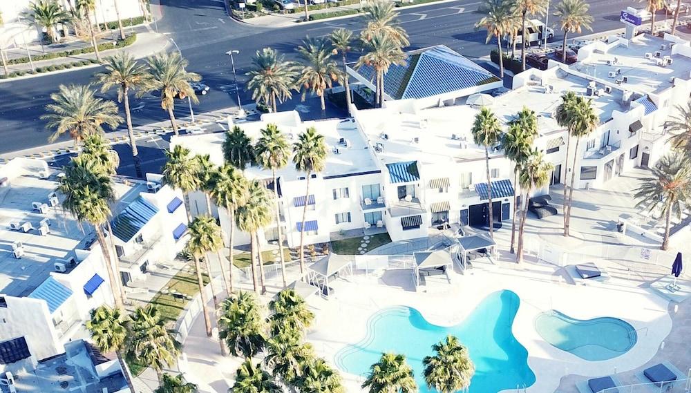 Serene Vegas Boutique Hotel Las Vegas Pet Policy