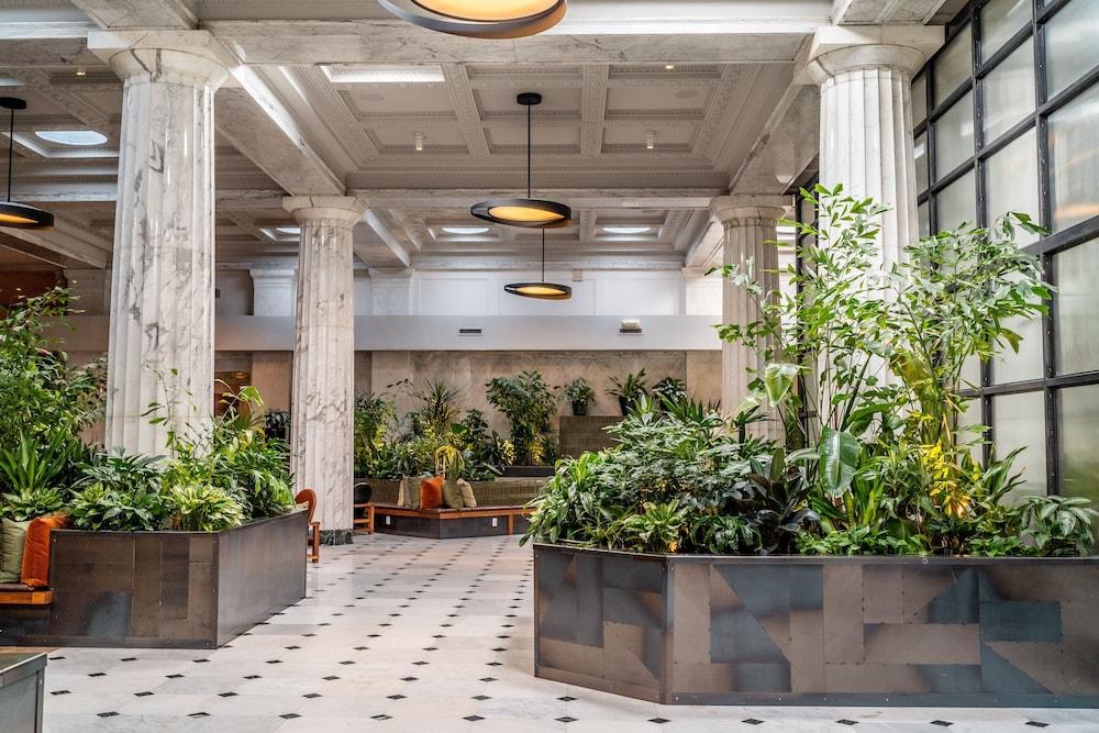 Pet Friendly Emery Autograph Collection Hotel