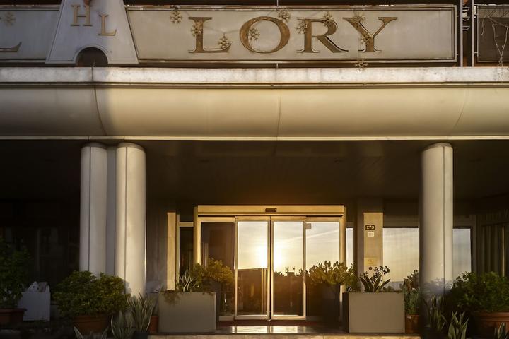 Pet Friendly Hotel Lory