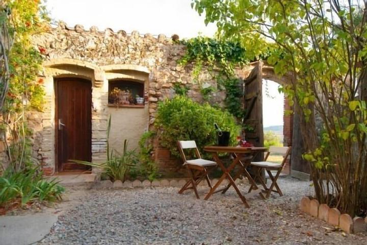Pet Friendly Self Catering Masía Olivera for 2 People