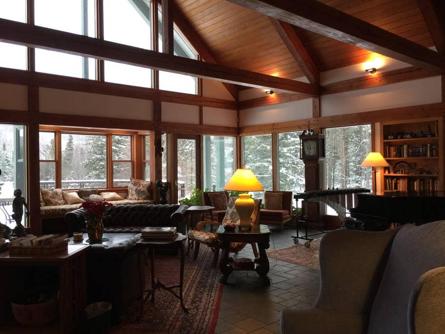 Shrewsbury Airbnb Rentals Pet Policy