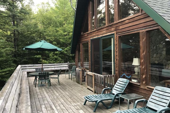 Pet Friendly Family Retreat Cabin with Views