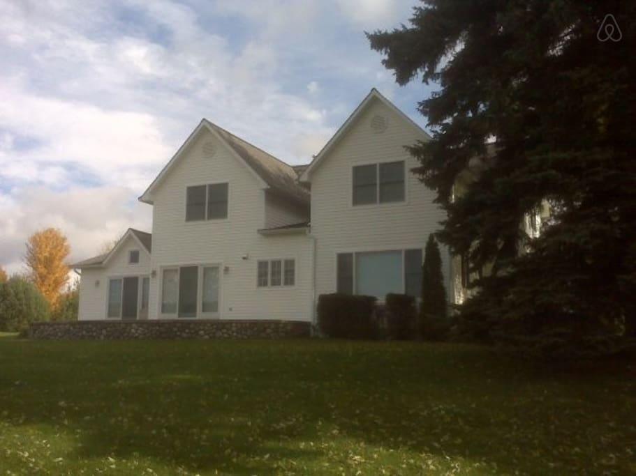 Pet Friendly Hotels In Bear Lake Mi Bringfido