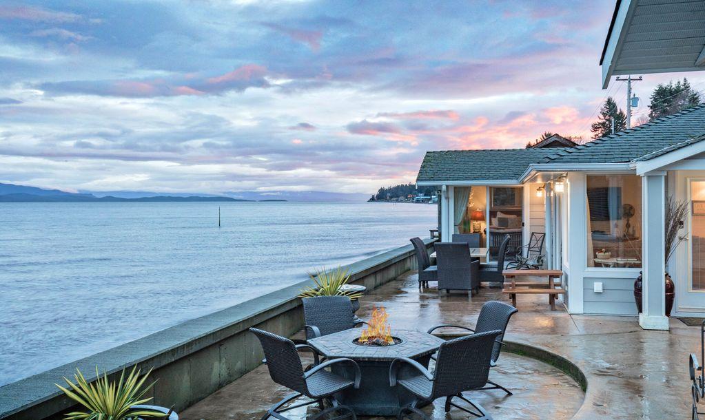 Pet Friendly Vacation Rentals In Qualicum Beach Bc Bringfido