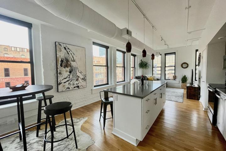 Pet Friendly Historic Loft in the Heart of the Old Market