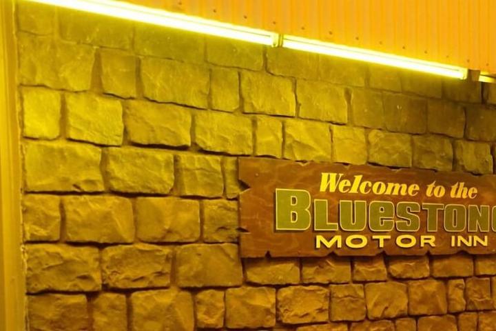 Pet Friendly Bluestone Motor Inn
