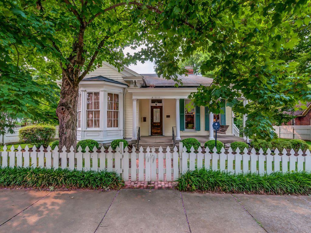 Pet Friendly Historic Home in Downtown Franklin