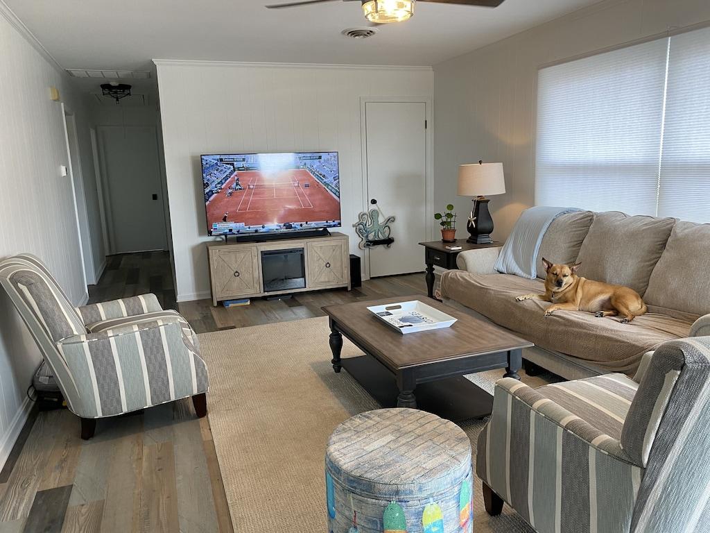 3BR Broadkill Beach Home Pet Policy