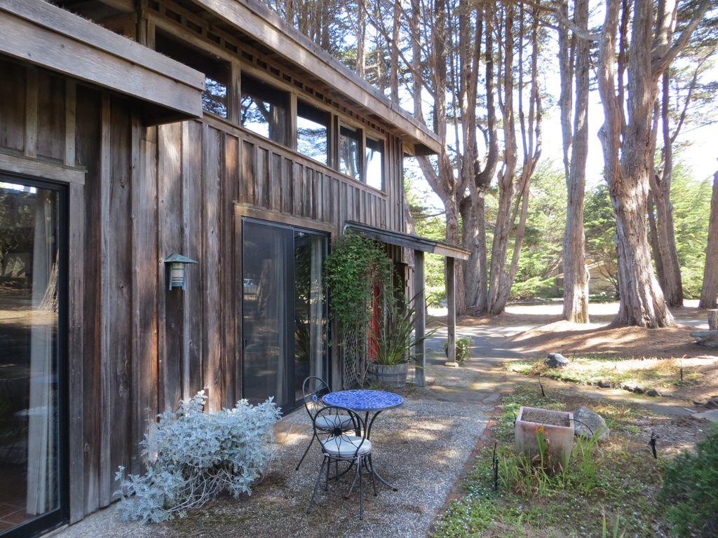 Pet Friendly Vacation Rentals In Mendocino Ca Bringfido