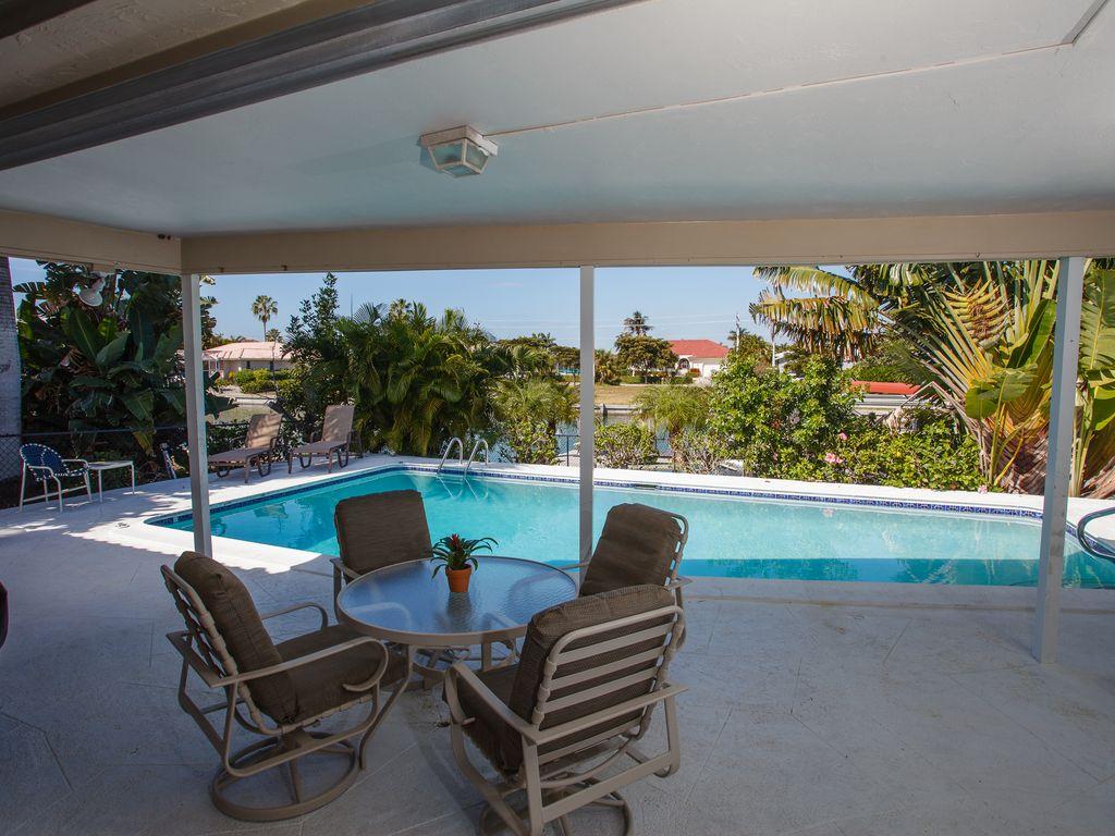 Marco Island Paradise Pet Policy