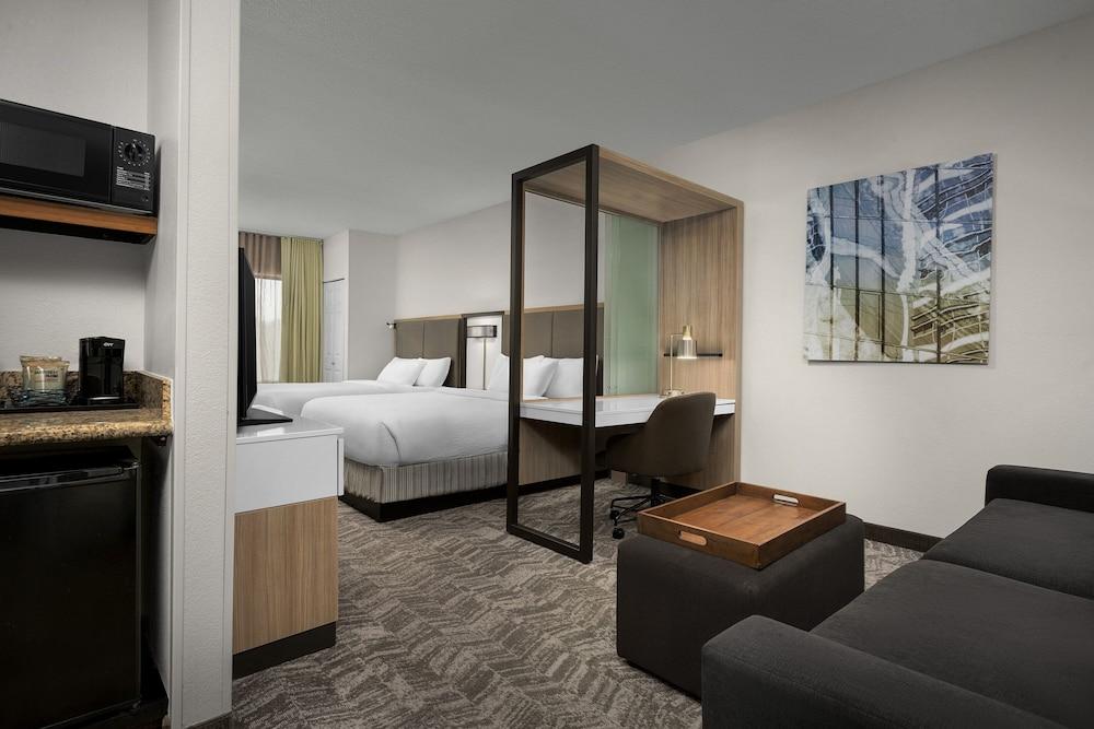 Pet Friendly SpringHill Suites Boston Peabody