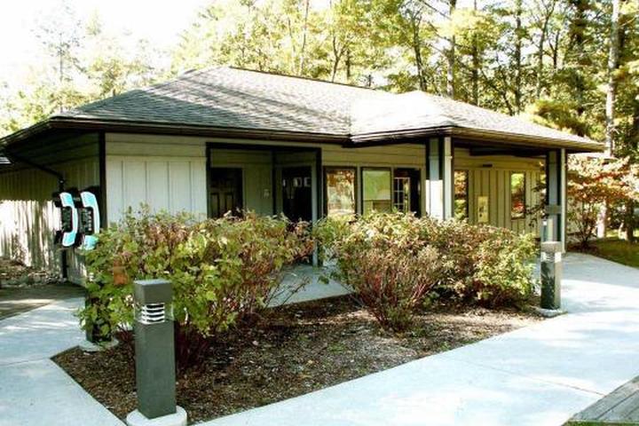 Pet Friendly Campgrounds In Elberta Mi Bringfido