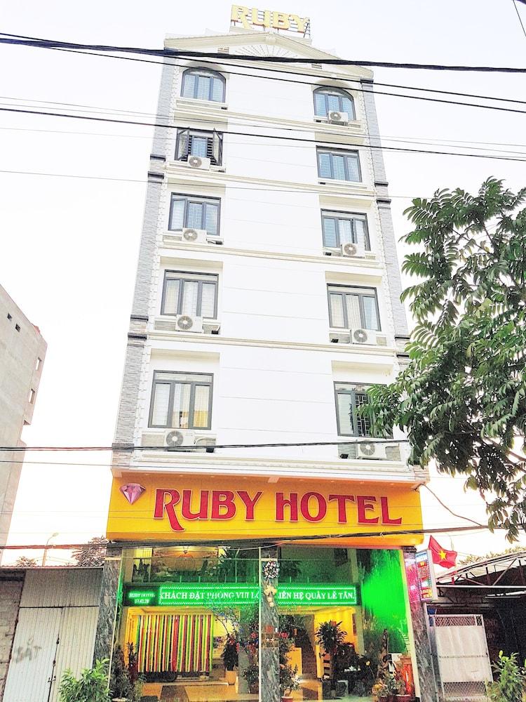 Pet Friendly Ruby Hotel