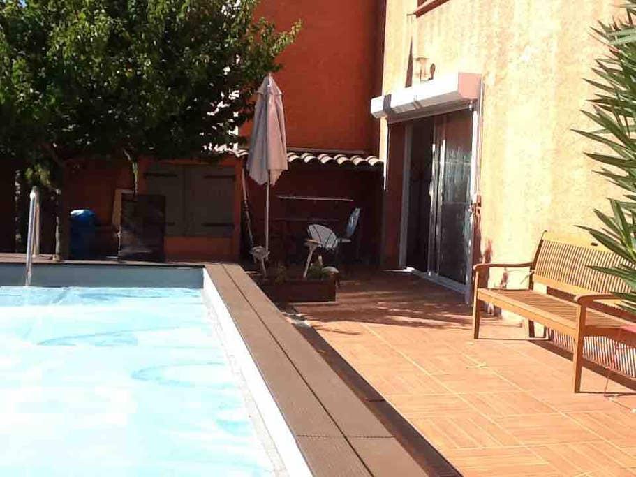 Pet Friendly Limoux Airbnb Rentals