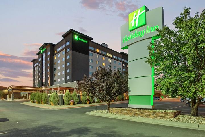 Pet Friendly Holiday Inn Rapid City-Rushmore Plaza an IHG Hotel