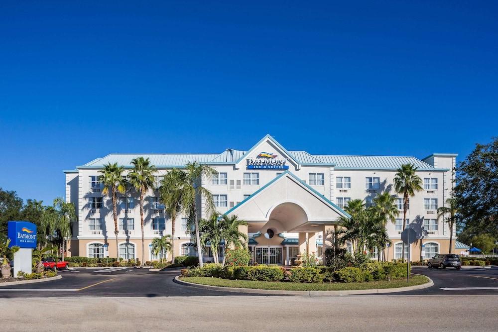 Pet Friendly Baymont by Wyndham Fort Myers Airport