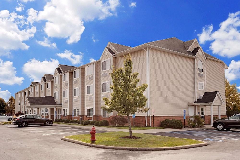 Pet Friendly Microtel Inn & Suites by Wyndham Middletown