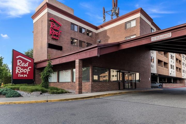 Pet Friendly Red Roof Inn Seattle Airport SEATAC