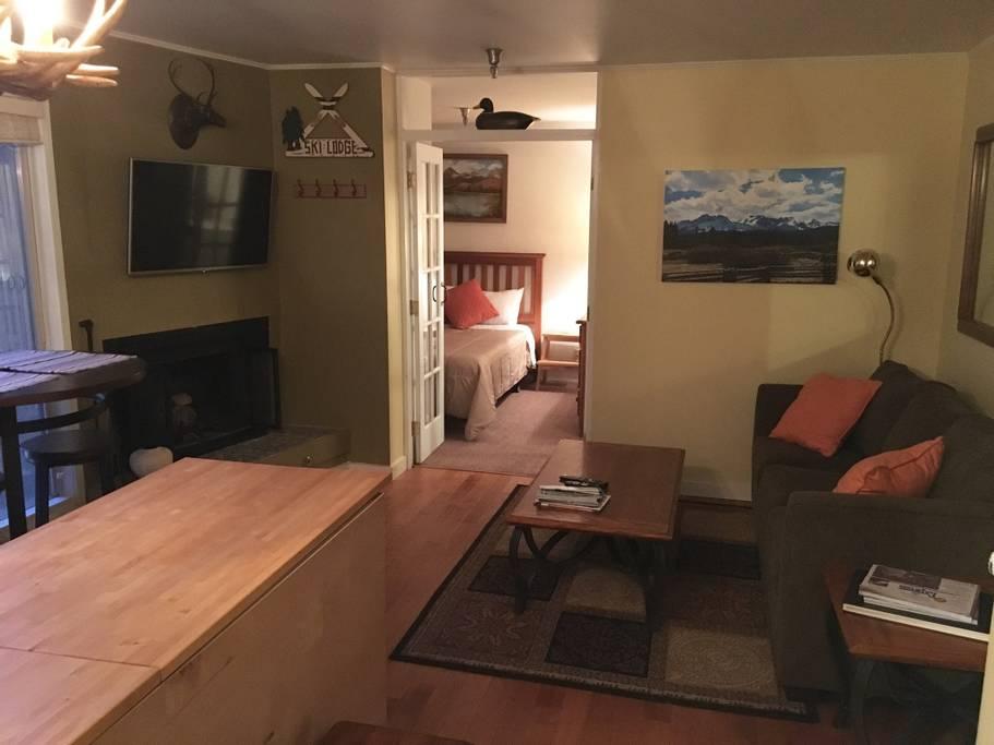 Pet Friendly Elkhorn Village Airbnb Rentals