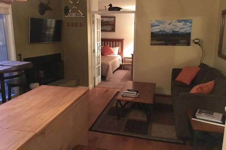 Pet Friendly Elkhorn Village Airbnb Rentals