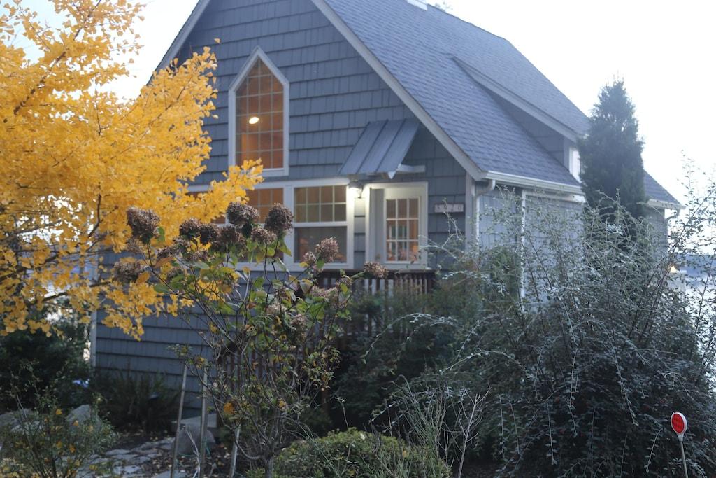 Athens Beach Cottage Pet Policy