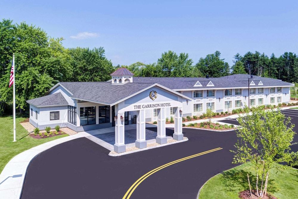 Pet Friendly The Garrison Hotel & Suites Dover - Durham Ascend Hotel