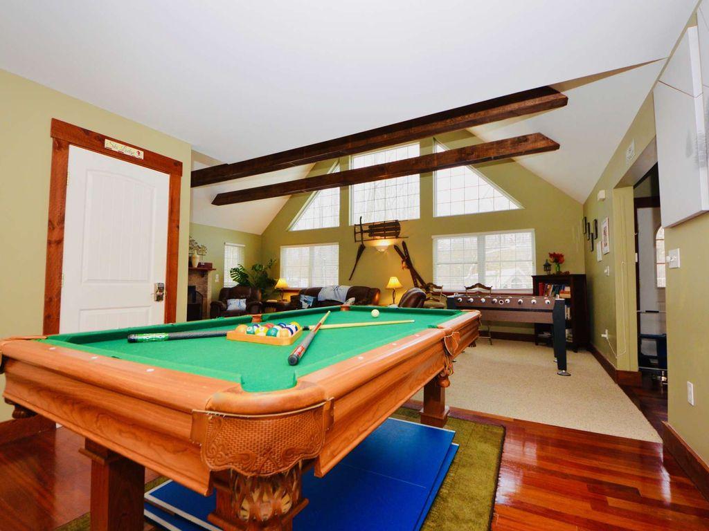 Mt Maplewood Chalet With Pool Table Pet Policy
