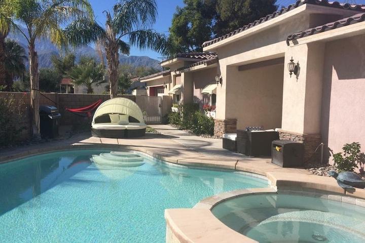 Pet Friendly North Palm Springs Airbnb Rentals