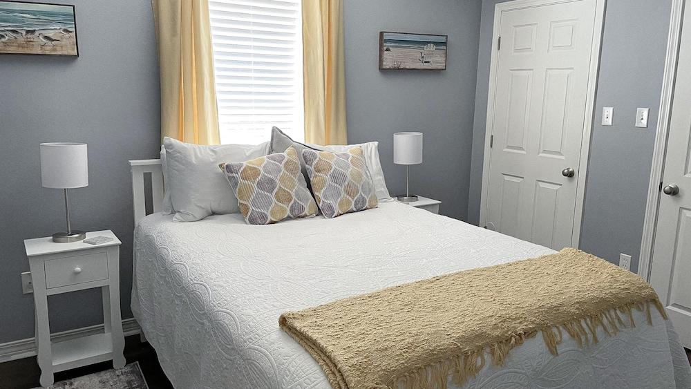 Close to the Beach in Gulfport Mississippi Pet Policy