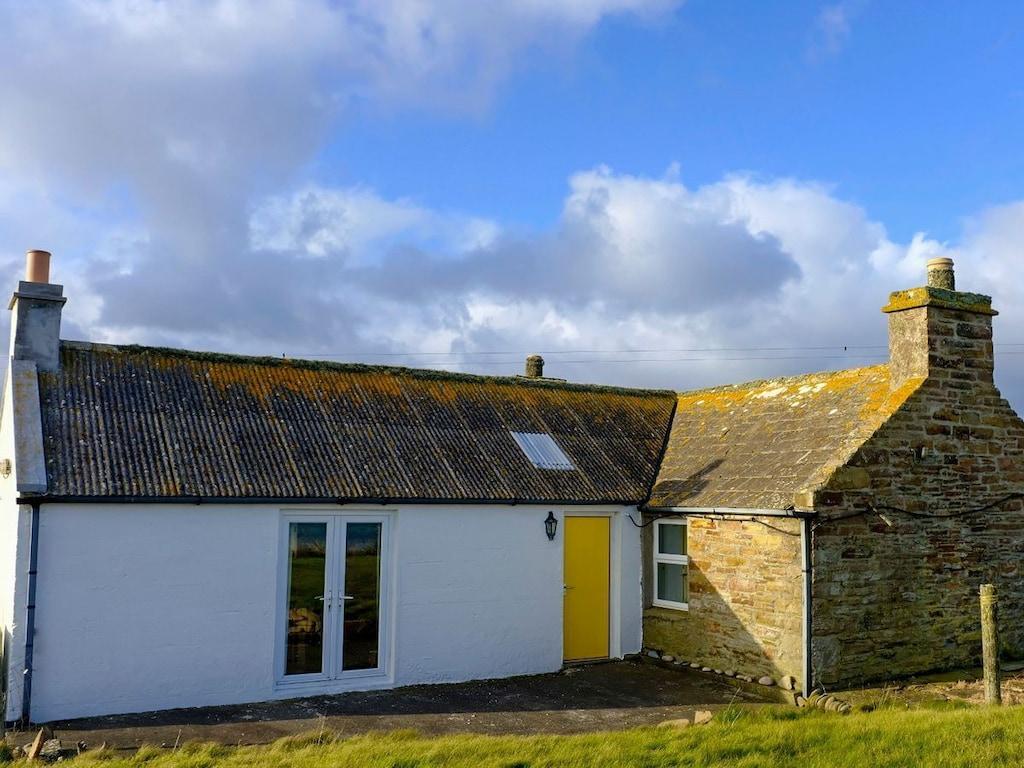 Pet Friendly 1-Bedroom Accommodation in Stronsay
